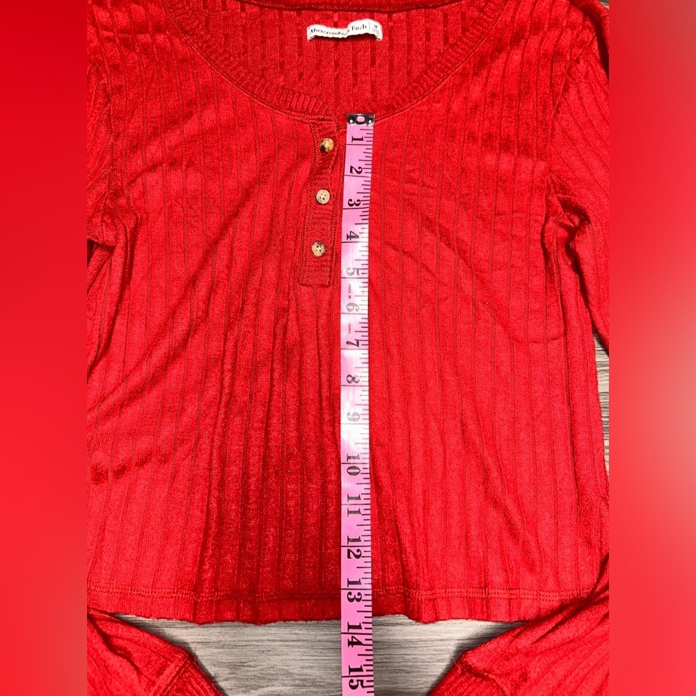 A&F Red Knit Crop Button Down Cardigan Sweater - Size Medium - Picture 3 of 5